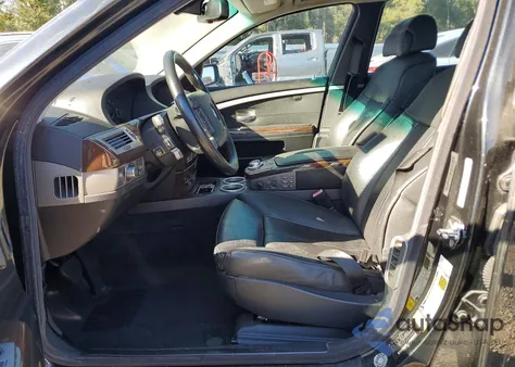 2007 BMW 750 z USA, uszkodzony, nr VIN WBAHN835X7DT69863